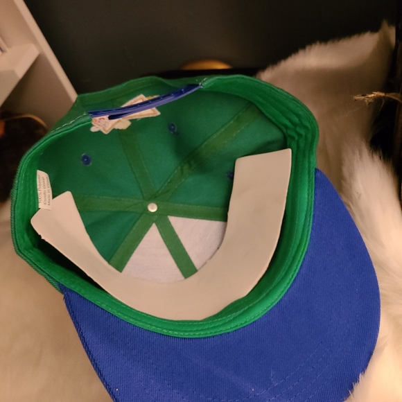 Vancouver Canucks. Baseball hat - Picture 4 of 5